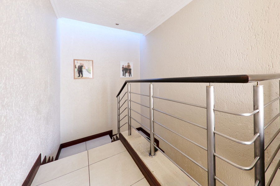 3 Bedroom Property for Sale in Halfway Gardens Gauteng