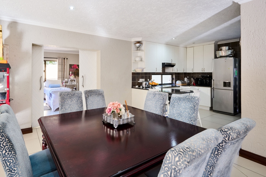 3 Bedroom Property for Sale in Halfway Gardens Gauteng