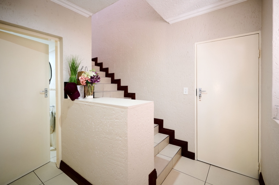 3 Bedroom Property for Sale in Halfway Gardens Gauteng