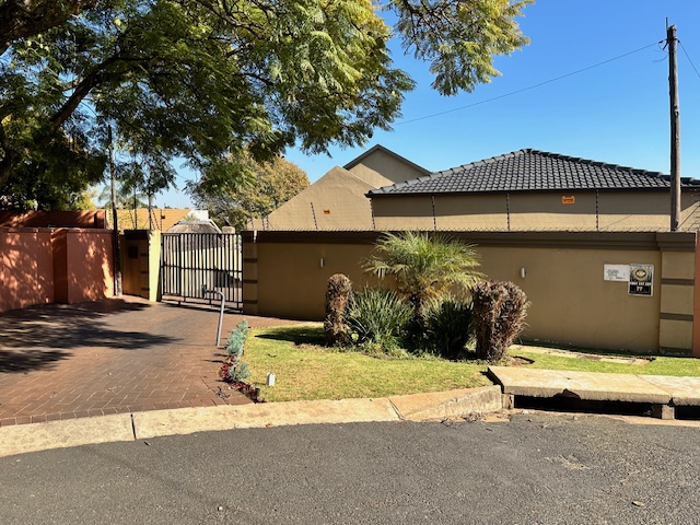 3 Bedroom Property for Sale in Bramley North Gauteng