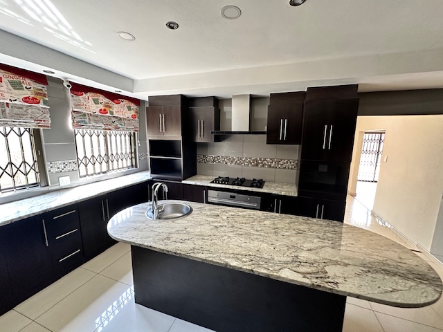 3 Bedroom Property for Sale in Bramley North Gauteng