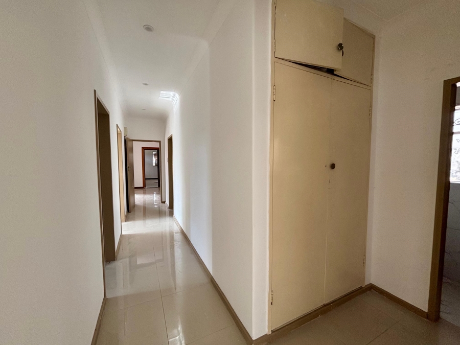 5 Bedroom Property for Sale in Blairgowrie Gauteng