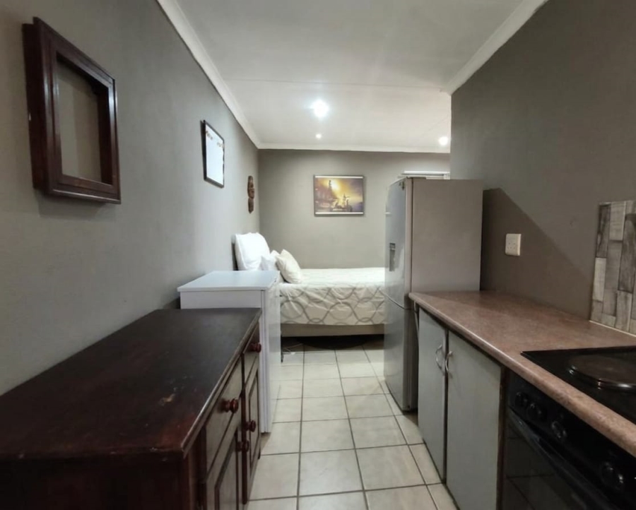 To Let 1 Bedroom Property for Rent in Golf Park Gauteng