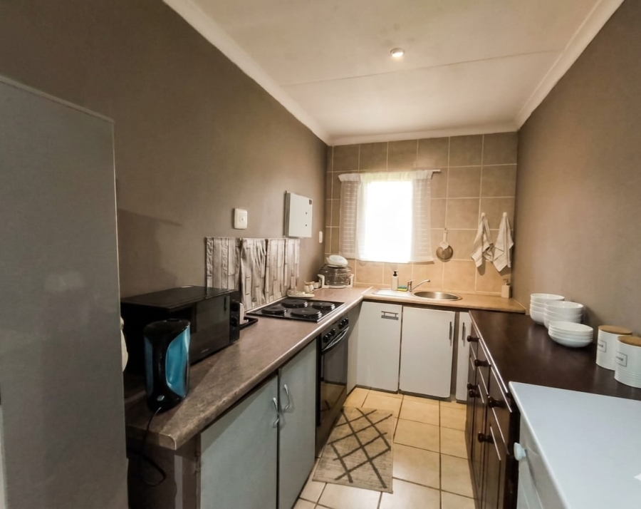 To Let 1 Bedroom Property for Rent in Golf Park Gauteng