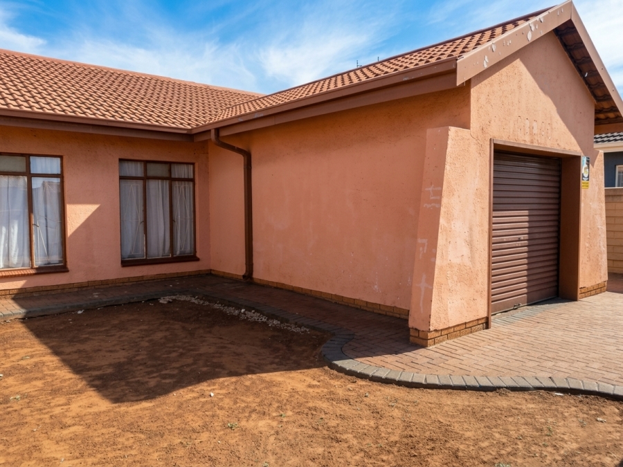 3 Bedroom Property for Sale in Sebokeng Zone 14 Gauteng