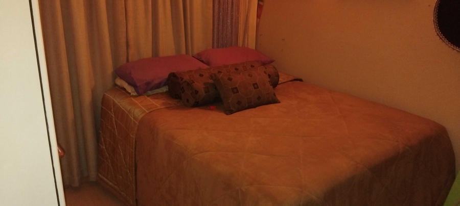 6 Bedroom Property for Sale in Lewisham Gauteng