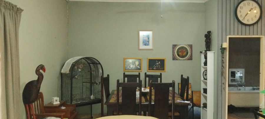 6 Bedroom Property for Sale in Lewisham Gauteng