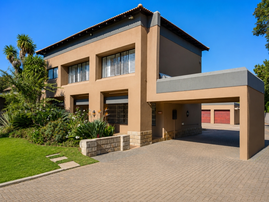 5 Bedroom Property for Sale in Three Rivers Gauteng