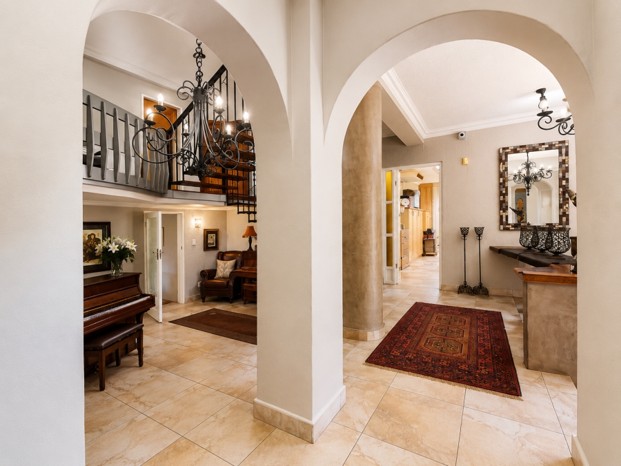 5 Bedroom Property for Sale in Three Rivers Gauteng