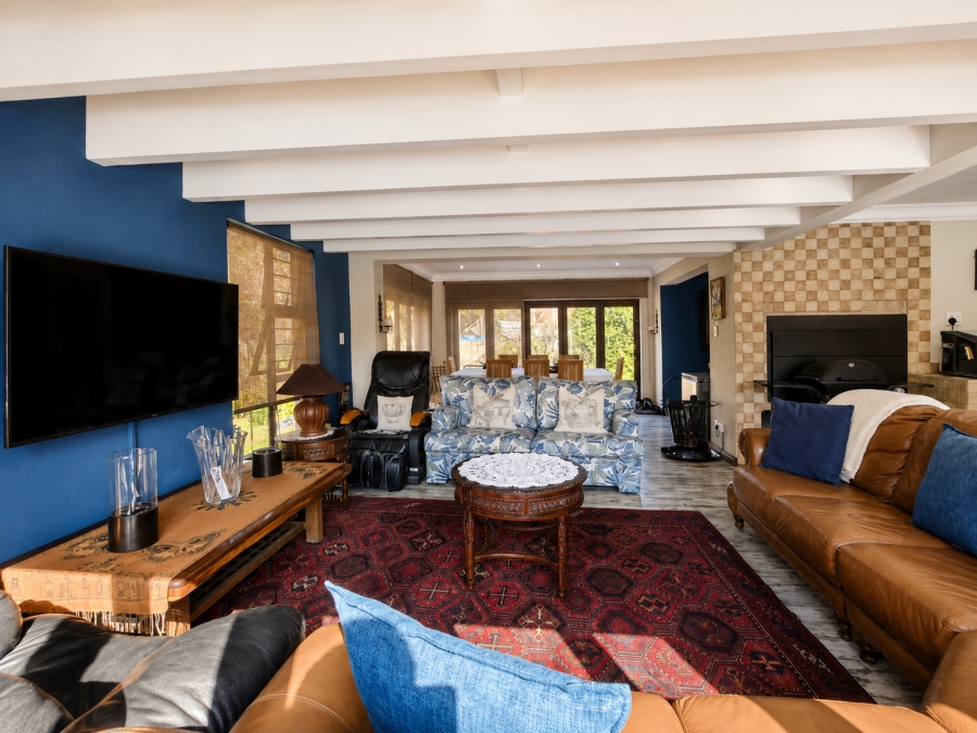 5 Bedroom Property for Sale in Three Rivers Gauteng