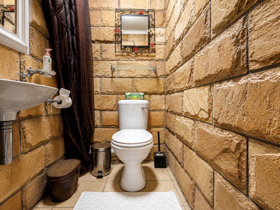 5 Bedroom Property for Sale in Three Rivers Gauteng