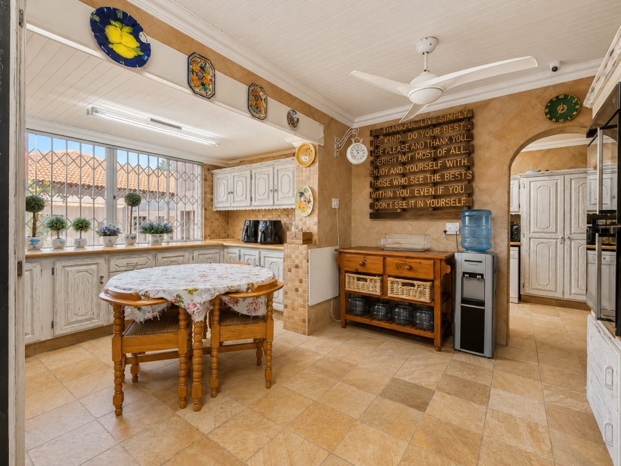 5 Bedroom Property for Sale in Three Rivers Gauteng