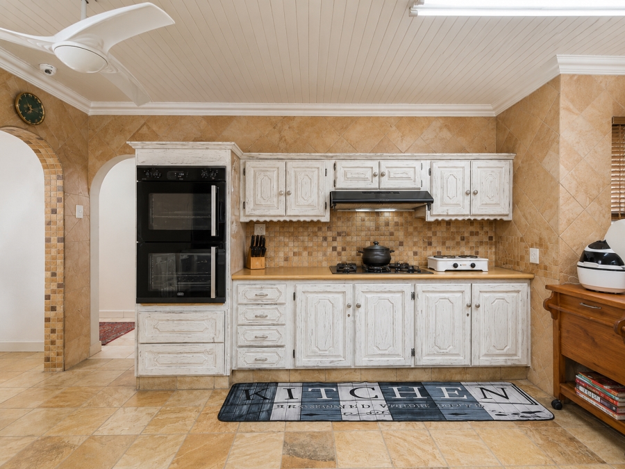 5 Bedroom Property for Sale in Three Rivers Gauteng
