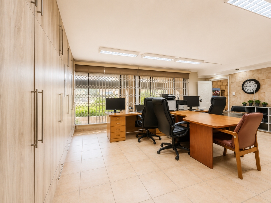5 Bedroom Property for Sale in Three Rivers Gauteng