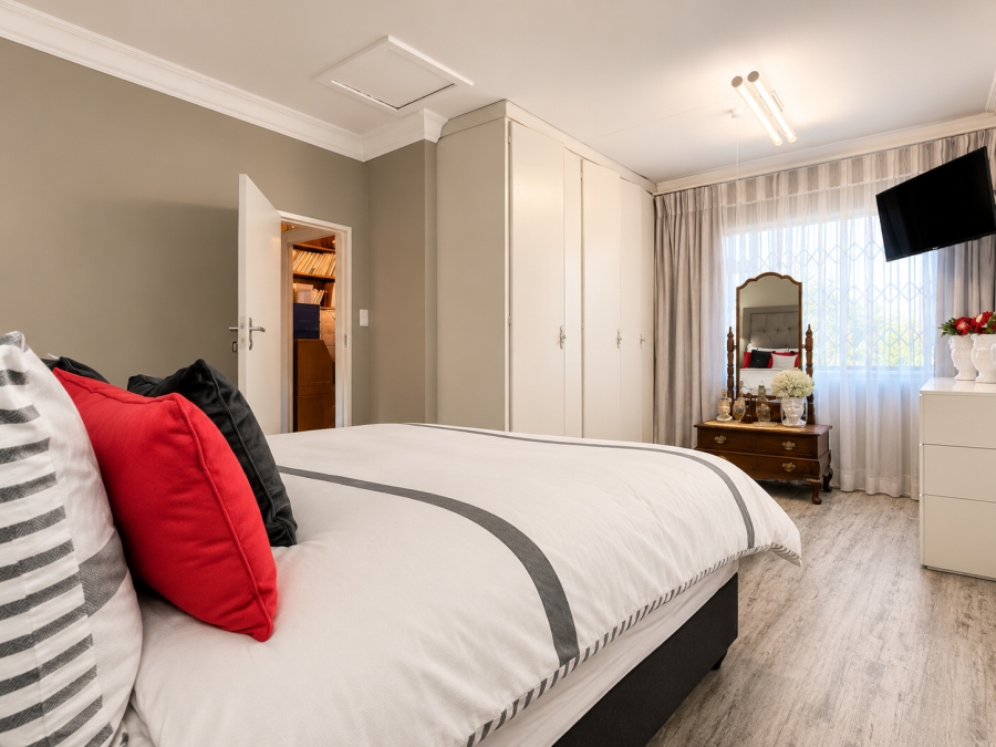 5 Bedroom Property for Sale in Three Rivers Gauteng