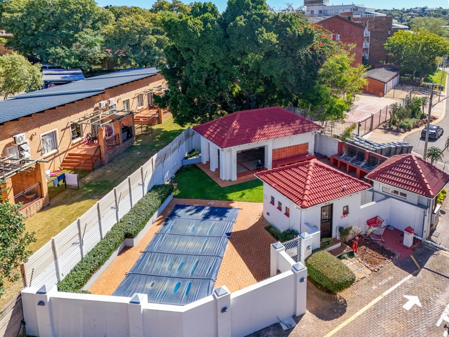 2 Bedroom Property for Sale in Groenkloof Gauteng