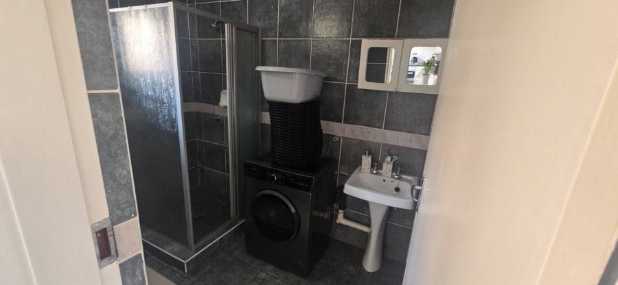 2 Bedroom Property for Sale in Magalieskruin Gauteng