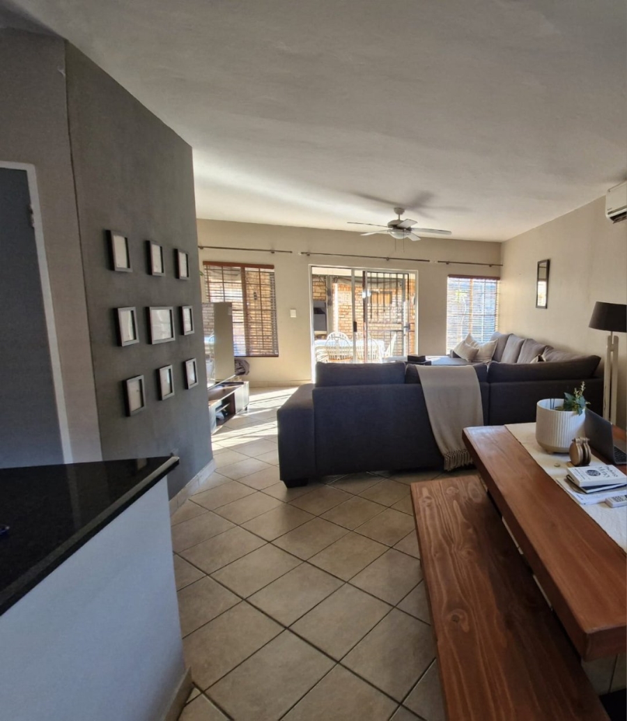 3 Bedroom Property for Sale in Sinoville Gauteng