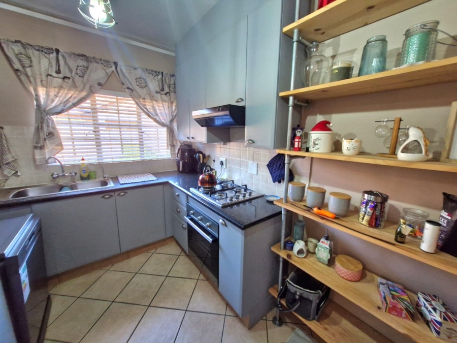 3 Bedroom Property for Sale in Sinoville Gauteng