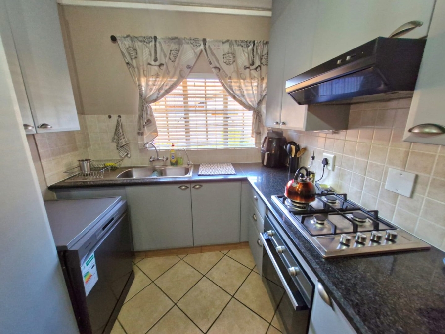 3 Bedroom Property for Sale in Sinoville Gauteng