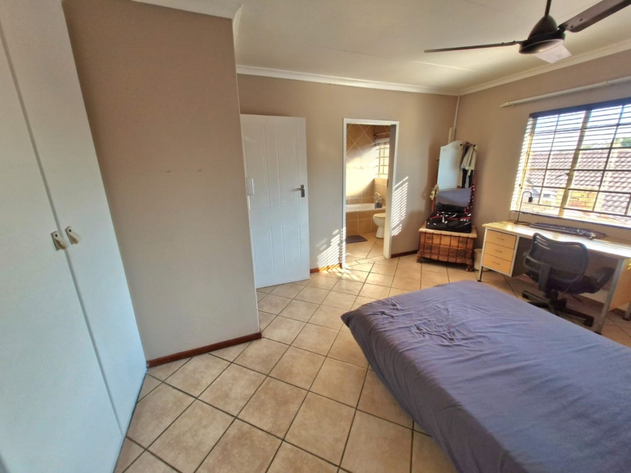 3 Bedroom Property for Sale in Sinoville Gauteng