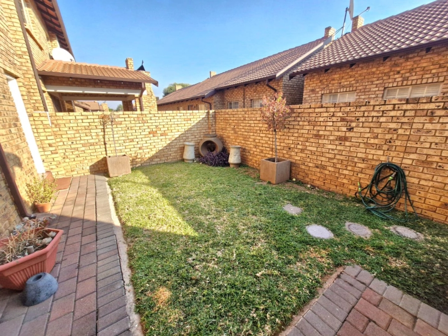 3 Bedroom Property for Sale in Sinoville Gauteng