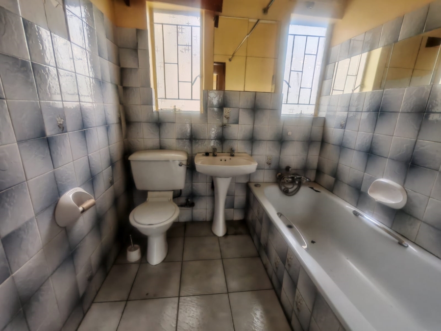 5 Bedroom Property for Sale in Bonanne Gauteng