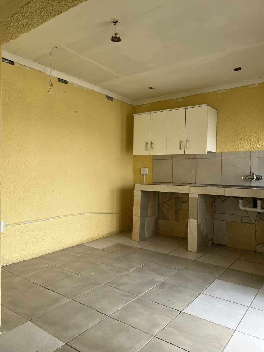To Let 1 Bedroom Property for Rent in South Kensington Gauteng