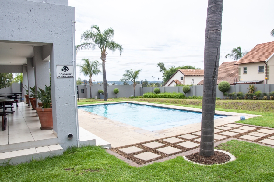 To Let 1 Bedroom Property for Rent in Barbeque Downs Gauteng