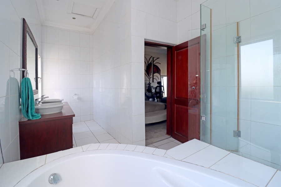 4 Bedroom Property for Sale in Blue Valley Golf Estate Gauteng