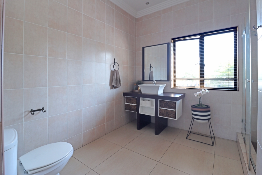 4 Bedroom Property for Sale in Blue Valley Golf Estate Gauteng