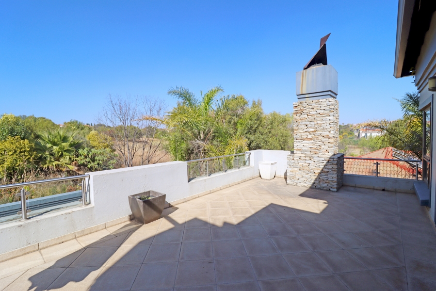 4 Bedroom Property for Sale in Blue Valley Golf Estate Gauteng