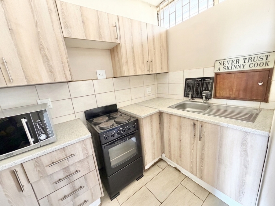 2 Bedroom Property for Sale in Muckleneuk Gauteng