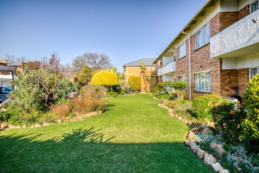 2 Bedroom Property for Sale in Linden Gauteng