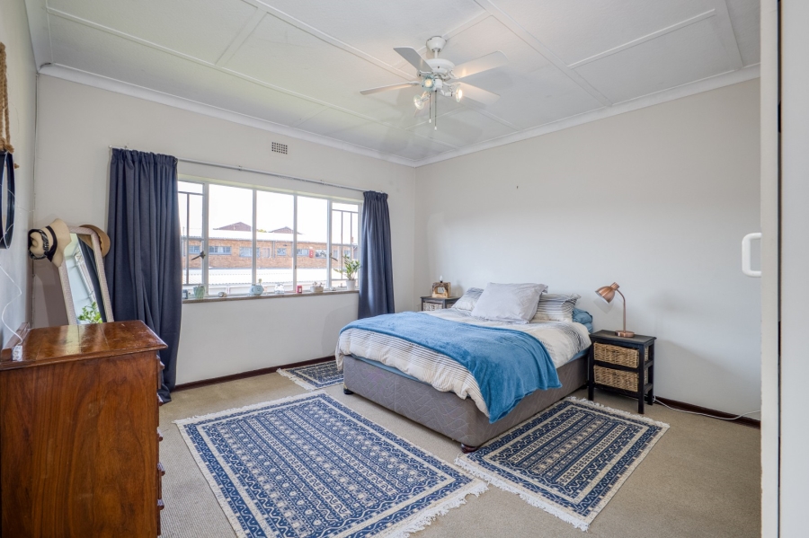 2 Bedroom Property for Sale in Linden Gauteng