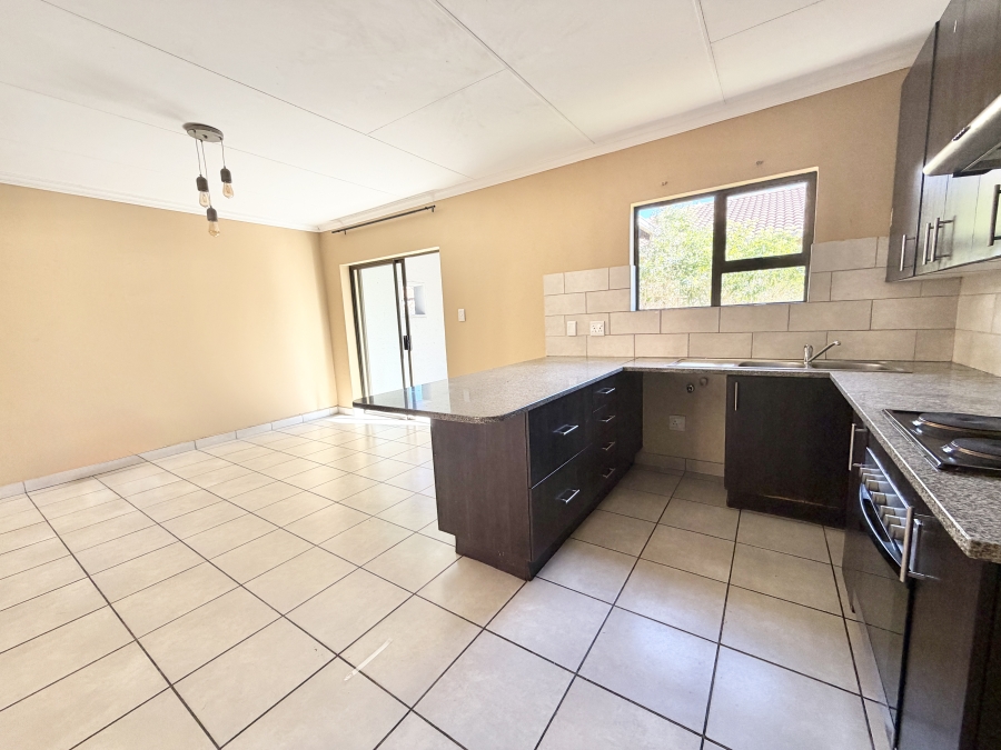 To Let 3 Bedroom Property for Rent in Noordwyk Gauteng