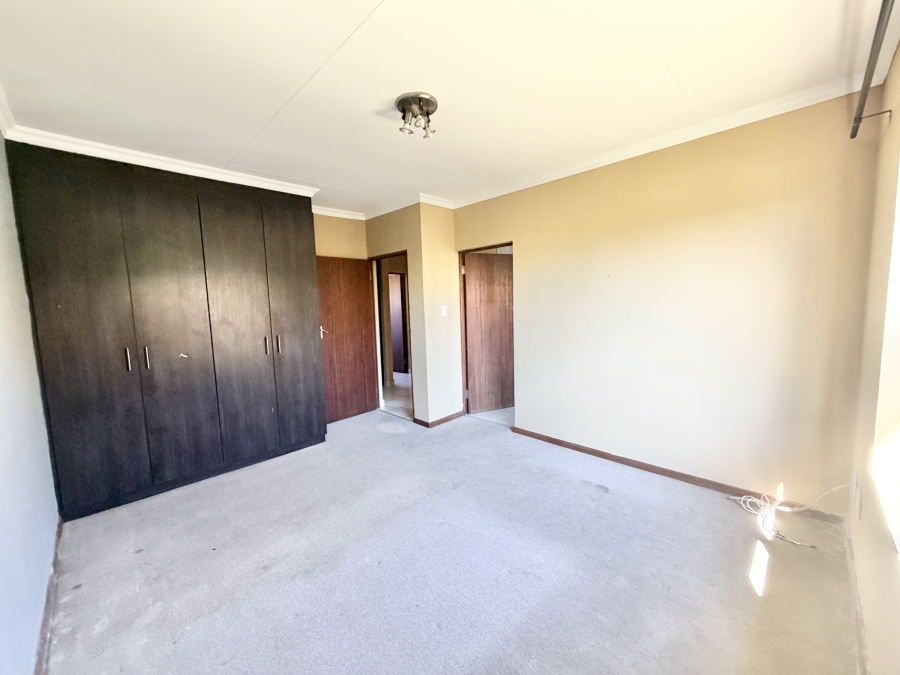 To Let 3 Bedroom Property for Rent in Noordwyk Gauteng