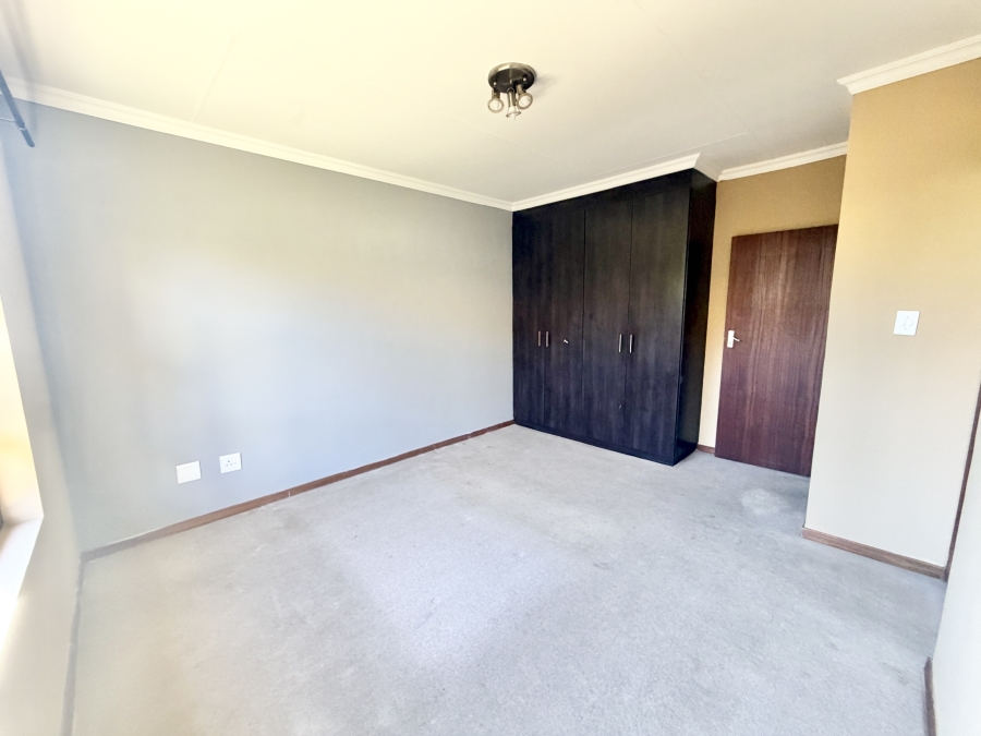 To Let 3 Bedroom Property for Rent in Noordwyk Gauteng