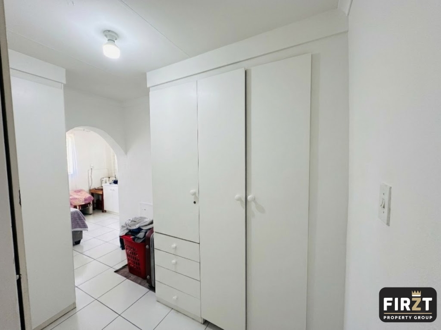 2 Bedroom Property for Sale in Meadowlands Gauteng