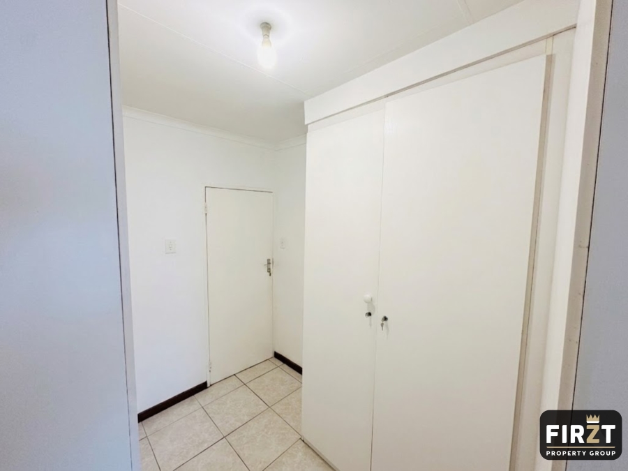 2 Bedroom Property for Sale in Meadowlands Gauteng
