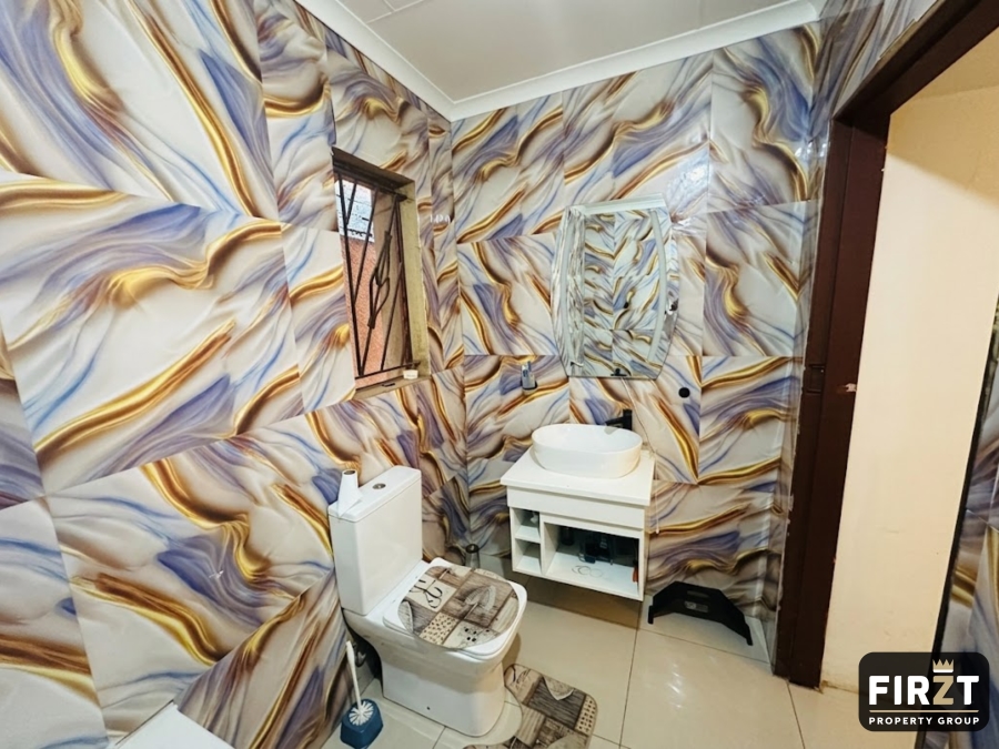 2 Bedroom Property for Sale in Meadowlands Gauteng