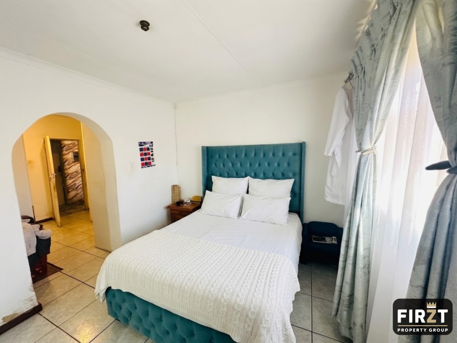2 Bedroom Property for Sale in Meadowlands Gauteng