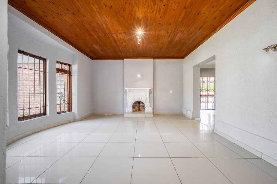 6 Bedroom Property for Sale in Parktown Gauteng