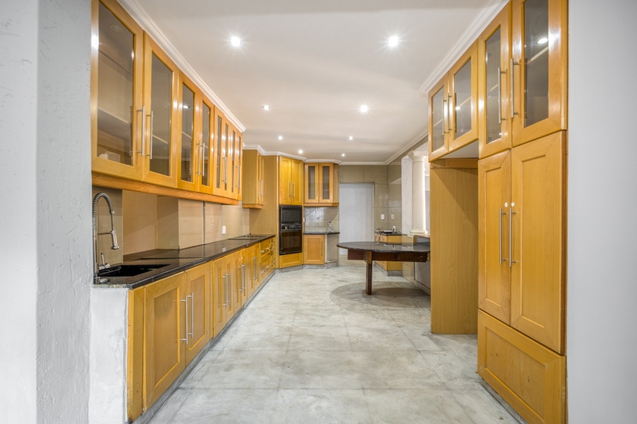 6 Bedroom Property for Sale in Parktown Gauteng