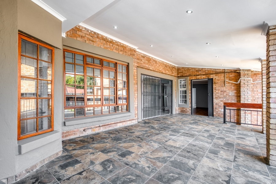 6 Bedroom Property for Sale in Parktown Gauteng