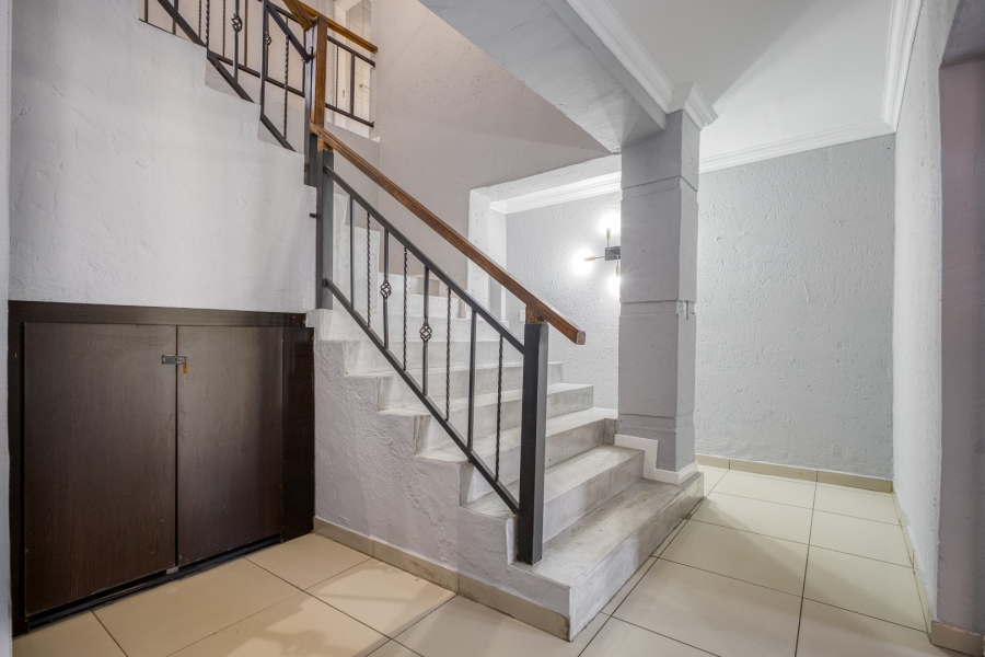6 Bedroom Property for Sale in Parktown Gauteng