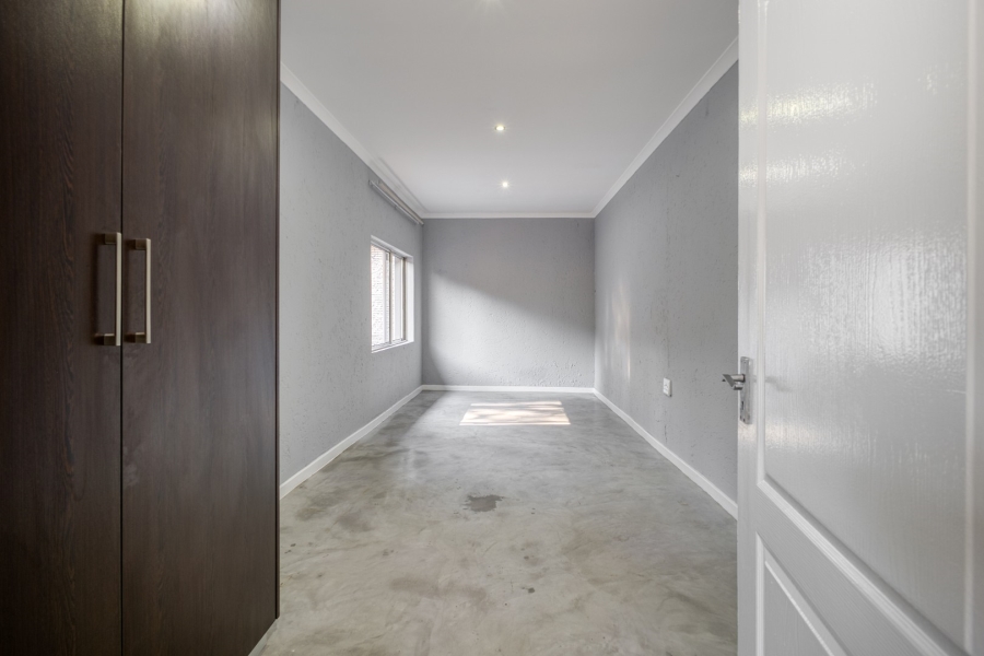 6 Bedroom Property for Sale in Parktown Gauteng