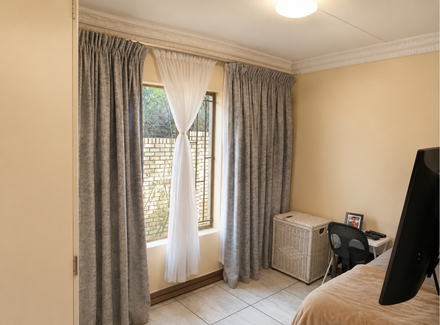 2 Bedroom Property for Sale in Groblerpark Gauteng