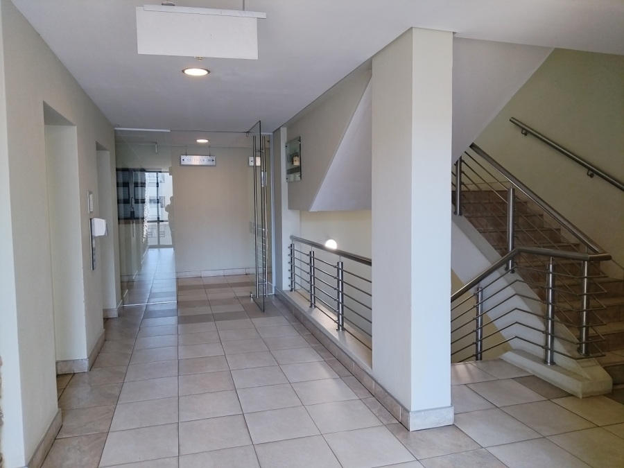 To Let 2 Bedroom Property for Rent in Bedford Gardens Gauteng