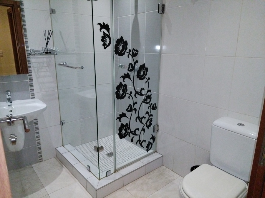 To Let 2 Bedroom Property for Rent in Bedford Gardens Gauteng